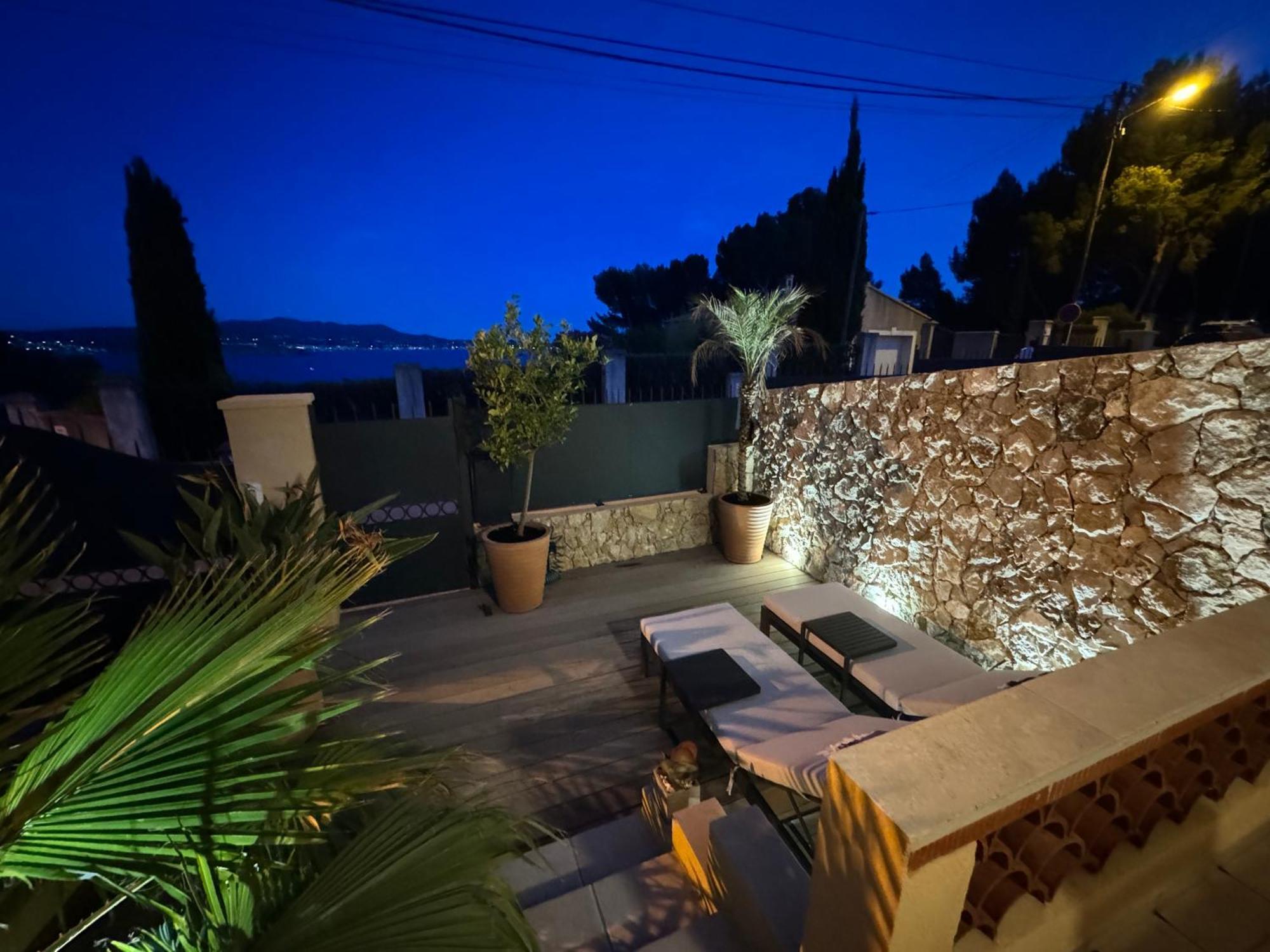 Confortable T2 Vue Mer Avec Terrasse Amenagee Et Parking Prive, Plage Et Port A Pied ساناري سور مير المظهر الخارجي الصورة